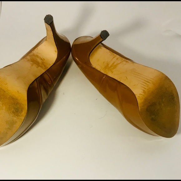 Like new tan Steven Madden Platform pumps - Picture 5 of 6